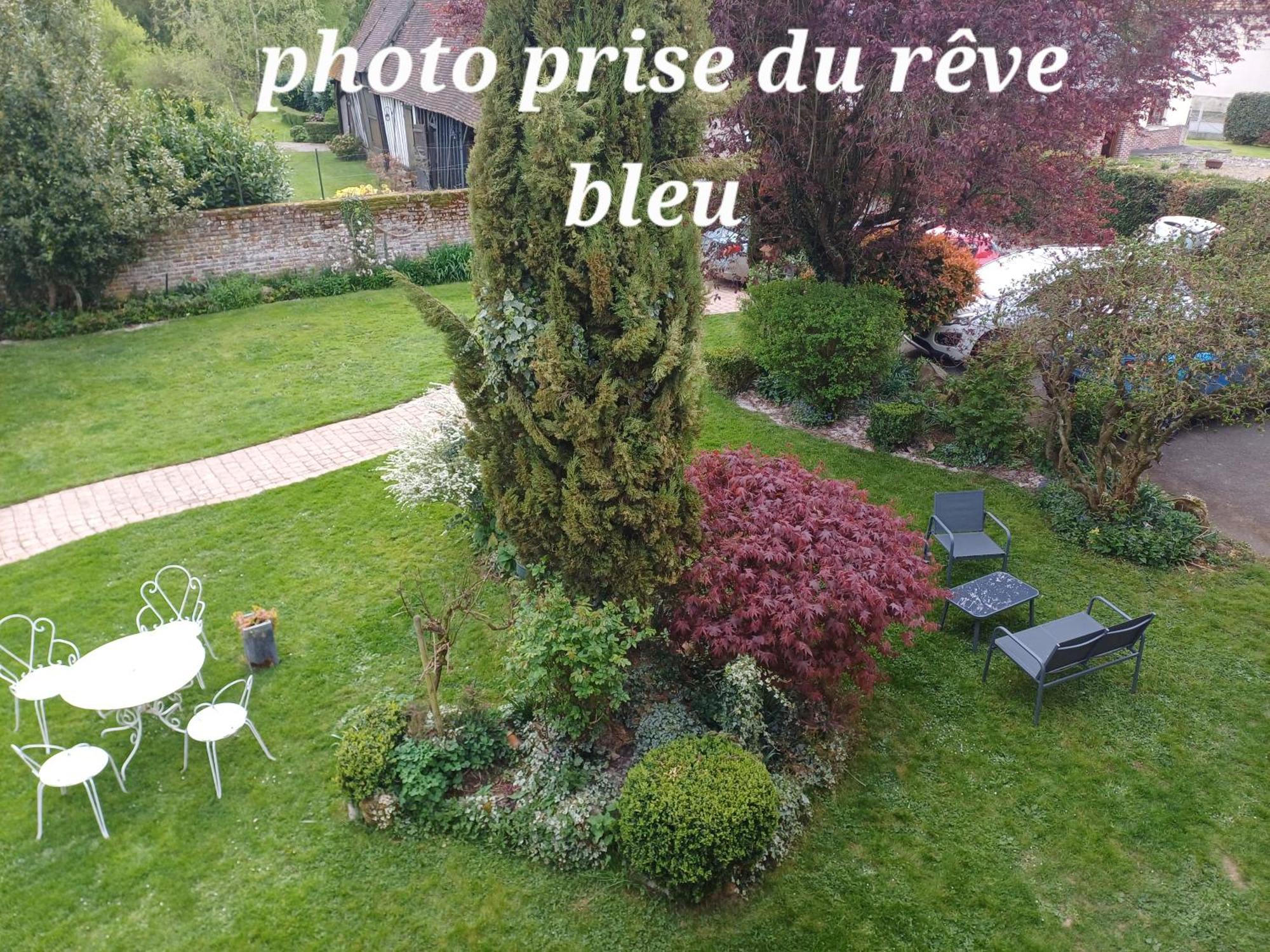 Les Gites De L'Herperie Blicourt Eksteriør billede